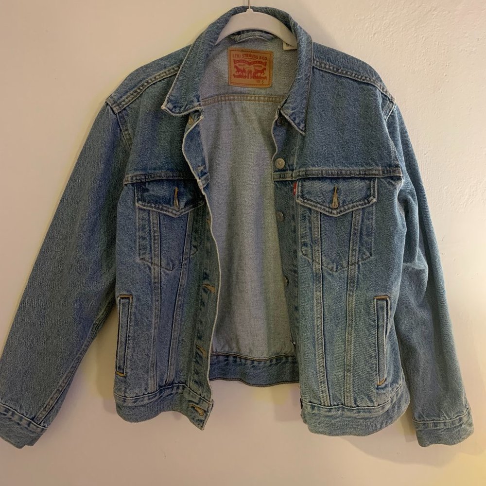 Size SM Levi Original Trucker Jean Jacket